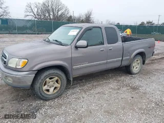 2001 Toyota Tundra Ltd with VIN 5TBBT48131S202178, listed as a IAAI auction lot 41503325 with 214,393 mi miles. Bid and sale history available at carsss.com. Image 2.