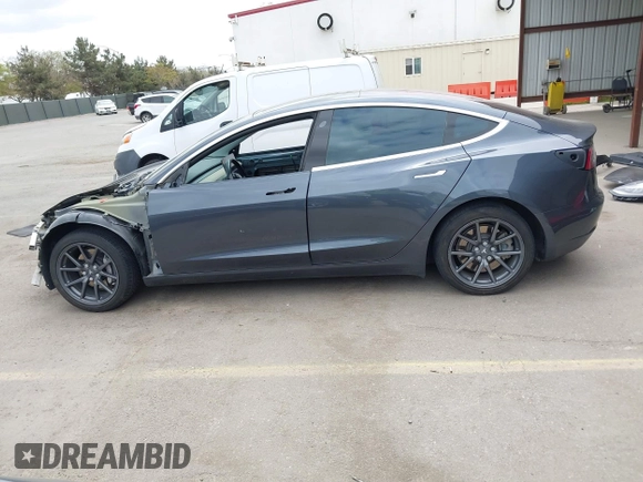2018 Tesla Model 3 Long Range Battery with VIN 5YJ3E1EA7JF019962, listed as a IAAI auction lot 42024190 with 161,473 mi miles and . Bid and sale history available at DreamBid. Image 15.