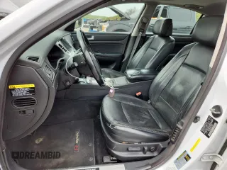 2014 Hyundai Genesis R-Spec z VIN KMHGC4DHXEU262634, wystawiony jako Copart lot #58714705 z przebiegiem 160 521 mil mil oraz Tytuł czysty. Historia ofert i sprzedaży dostępna na DreamBid. Obrazek 7.