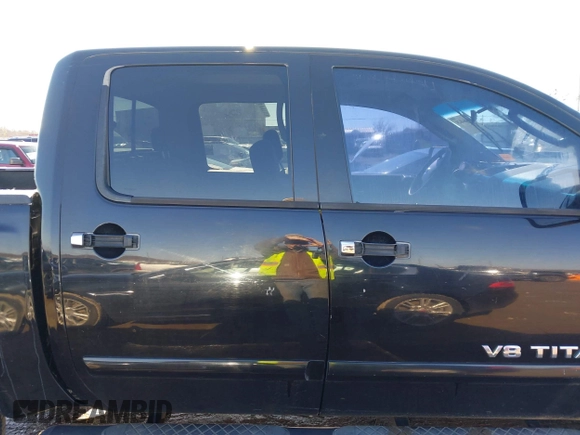 2004 Nissan Titan LE with VIN 1N6AA07A44N591357, listed as a IAAI auction lot 41464024 with 296,954 mi miles and . Bid and sale history available at DreamBid. Image 14.