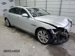 2017 Jaguar XF 35t Premium with VIN SAJBD4BV8HCY34574, listed as a Copart auction lot 79428594 with 73,256 mi miles and Clean Title. Bid and sale history available at carsss.com. Image 4.