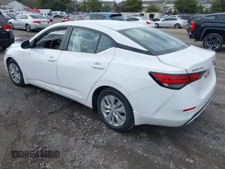 2020 Nissan Sentra S with VIN 3N1AB8BV7LY304588, listed as a IAAI auction lot 41895069 with 47,163 mi miles. Bid and sale history available at carsss.com. Image 3.