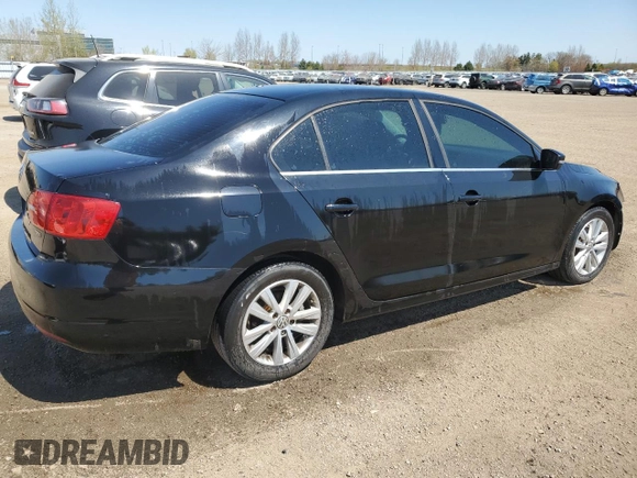 2014 Volkswagen Jetta with VIN 3VWWL7AJ2EM366464, listed as a Copart auction lot 56569795 with 139,761 mi miles and Clean title. Bid and sale history available at DreamBid. Image 3.