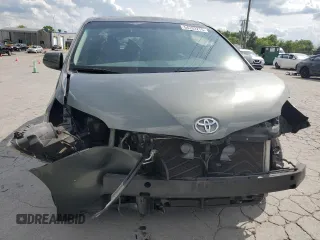 2014 Toyota Sienna XLE with VIN 5TDYK3DC2ES439353, listed as a Copart auction lot 54332275 with 130,312 mi miles and Salvage Title. Bid and sale history available at DreamBid. Image 5.