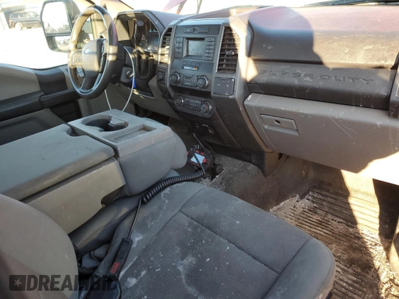 2019 Ford Super Duty F-250 SRW XL with VIN 1FTBF2B66KEF66349, listed as a Copart auction lot 81186234 with 43,000 mi miles and Salvage Title. Bid and sale history available at carsss.com. Image 8.