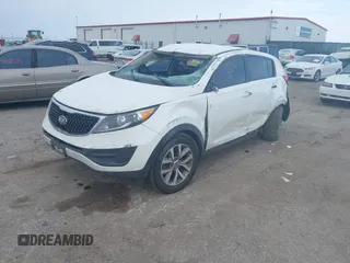 2016 Kia Sportage LX with VIN KNDPB3AC1G7880663, listed as a IAAI auction lot 41382751 with 146,098 mi miles. Bid and sale history available at carsss.com. Image 2.