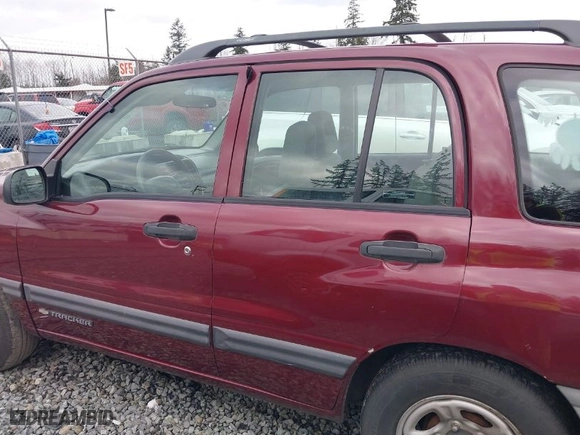 2002 Chevrolet Tracker with VIN 2CNBJ13C626925583, listed as a IAAI auction lot 41636212 with NaN miles. Bid and sale history available at carsss.com. Image 14.