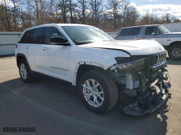 2023 Jeep Grand Cherokee Limited with VIN 1C4RJHBG8PC503538, listed as a Copart auction lot 48246745 with 19,759 mi miles and Salvage Title. Bid and sale history available at carsss.com. Image 4.