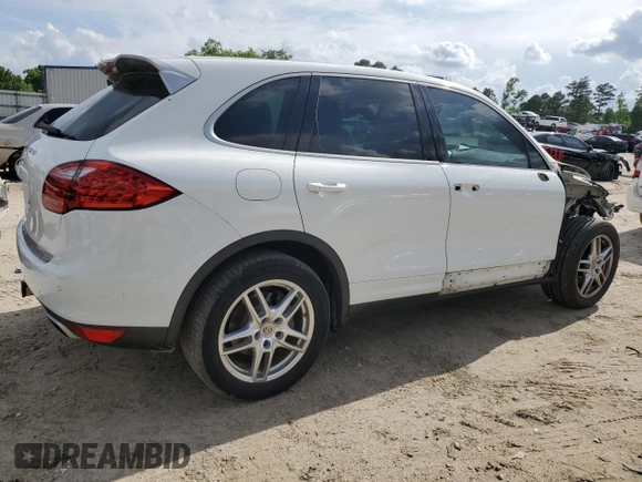 2014 Porsche Cayenne z VIN WP1AA2A2XELA95345, wystawiony jako Copart lot #55649365 z przebiegiem 116 325 mil mil oraz Szkoda całkowita • Salvage title. Historia ofert i sprzedaży dostępna na DreamBid. Obrazek 3.