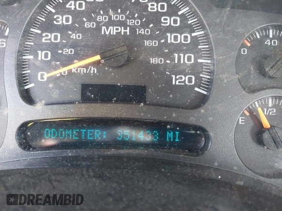 2003 Chevrolet Silverado 1500 LS with VIN 2GCEK19V231240843, listed as a IAAI auction lot 41439844 with 351,433 mi miles. Bid and sale history available at carsss.com. Image 7.