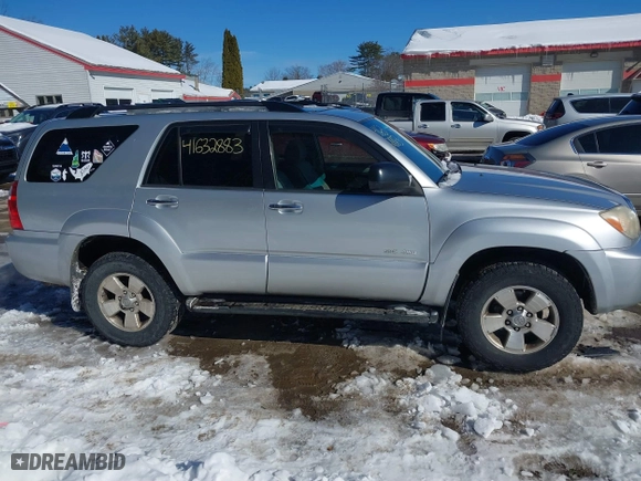 2007 Toyota 4Runner SR5 with VIN JTEBU14RX70117330, listed as a IAAI auction lot 41632883 with 189,121 mi miles. Bid and sale history available at carsss.com. Image 13.