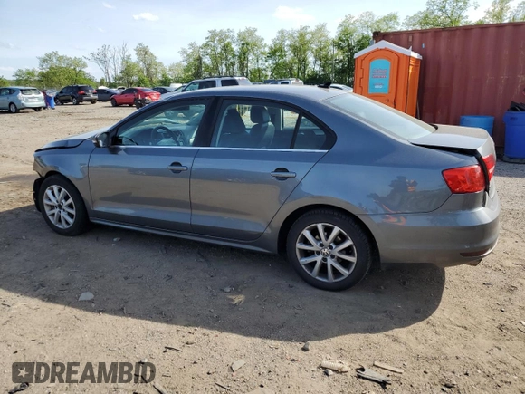 2013 Volkswagen Jetta SE with VIN 3VWDX7AJ1DM357085, listed as a Copart auction lot 55045725 with 156,513 mi miles and Salvage title. Bid and sale history available at DreamBid. Image 2.