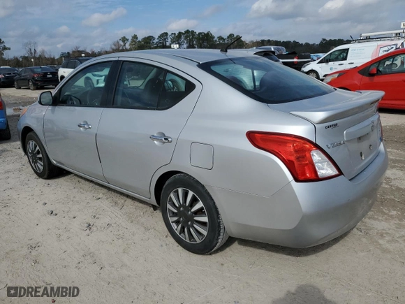 2014 Nissan Versa S Plus with VIN 3N1CN7AP2EL811542, listed as a Copart auction lot 43916945 with 121,994 mi miles and Clean Title. Bid and sale history available at carsss.com. Image 2.