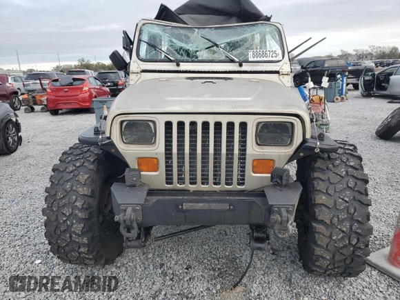 1995 Jeep Wrangler S with VIN 1J4FY19P9SP316266, listed as a Copart auction lot 88686725 with 121,561 mi miles and Salvage Title. Bid and sale history available at carsss.com. Image 5.