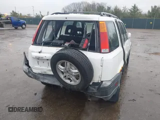 2001 Honda CR-V EX with VIN JHLRD18611C035126, listed as a IAAI auction lot 41982045 with 265,360 mi miles and . Bid and sale history available at carsss.com. Image 6.