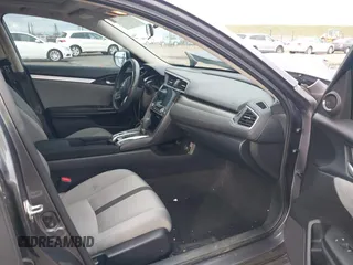 2017 Honda Civic EX z VIN 19XFC2F74HE219712, wystawiony jako IAAI lot #41499193 z przebiegiem 182 439 mil mil oraz . Historia ofert i sprzedaży dostępna na DreamBid. Obrazek 5.
