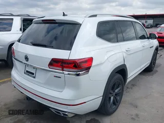 2022 Volkswagen Atlas SEL R-Line z VIN 1V2AR2CA7NC550648, wystawiony jako IAAI lot #41974370 z przebiegiem 48 378 mil mil oraz . Historia ofert i sprzedaży dostępna na DreamBid. Obrazek 4.