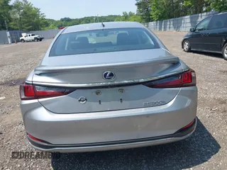 2022 Lexus ES 300h with VIN 58ADA1C13NU017386, listed as a IAAI auction lot 42381143 with 53,045 mi miles and . Bid and sale history available at DreamBid. Image 16.