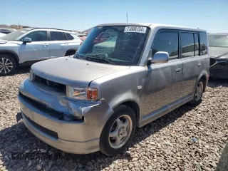 2006 Scion xB with VIN JTLKT324464037639, listed as a Copart auction lot 71006154 with 194,528 mi miles and Salvage Title. Bid and sale history available at carsss.com. Image 1.