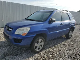 2010 Kia Sportage LX z VIN KNDKG3A46A7722489, wystawiony jako Copart lot #57530485 z przebiegiem 258 368 mil mil oraz Czysty tytuł • Clean title. Historia ofert i sprzedaży dostępna na DreamBid. Obrazek 1.