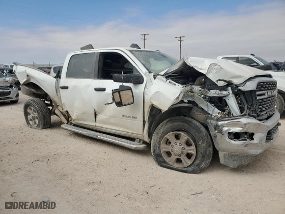 2024 Ram 2500 Big Horn with VIN 3C6UR5DL0RG176975, listed as a Copart auction lot 86289664 with 41,529 mi miles and Salvage Title. Bid and sale history available at carsss.com. Image 4.