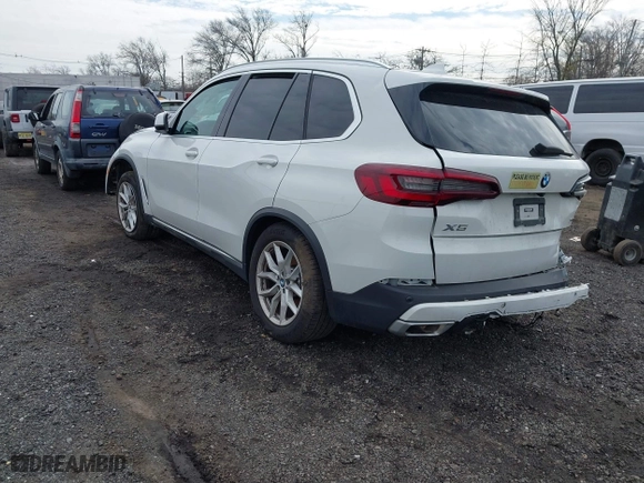 2023 BMW X5 xDrive40i with VIN 5UXCR6C00P9P33221, listed as a IAAI auction lot 41631391 with 19,023 mi miles. Bid and sale history available at carsss.com. Image 3.