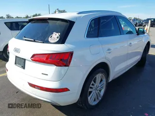 2019 Audi Q5 Premium Plus with VIN WA1BNAFYXK2096914, listed as a IAAI auction lot 41661781 with 51,691 mi miles. Bid and sale history available at carsss.com. Image 4.