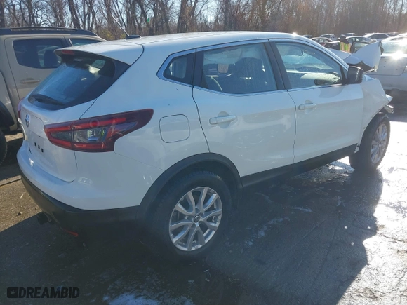 2021 Nissan Rogue Sport S with VIN JN1BJ1AV1MW306958, listed as a IAAI auction lot 41029311 with 56,890 mi miles. Bid and sale history available at carsss.com. Image 4.