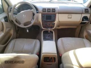 2000 Mercedes-Benz M-Class with VIN 4JGAB54E2YA170332, listed as a Copart auction lot 73206804 with 121,910 mi miles and Non Repairable. Bid and sale history available at carsss.com. Image 8.