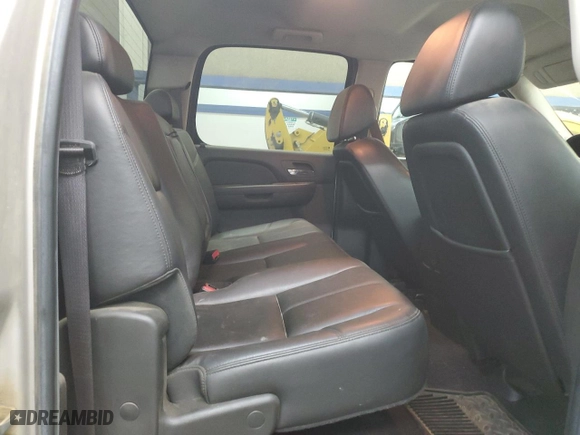 2009 GMC Sierra 2500HD SLT with VIN 1GTHK63679F118461, listed as a Copart auction lot 44075925 with 142,810 mi miles and Salvage Title. Bid and sale history available at carsss.com. Image 10.