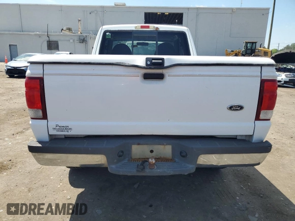 2000 Ford Ranger XL with VIN 1FTYR14V1YPB14225, listed as a Copart auction lot 55570405 with 212,274 mi miles and Clean Title. Bid and sale history available at carsss.com. Image 6.