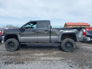 2015 GMC Sierra 1500 SLE z VIN 1GTV2UEC1FZ321141, wystawiony jako IAAI lot #41814049 z przebiegiem 91 173 mil mil oraz . Historia ofert i sprzedaży dostępna na DreamBid. Obrazek 15.
