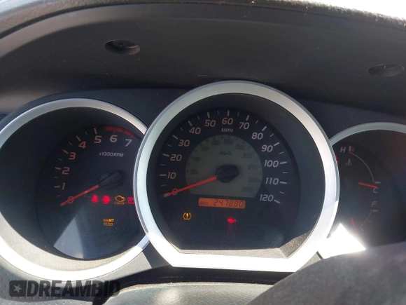 2008 Toyota Tacoma with VIN 5TEUU42N78Z517345, listed as a IAAI auction lot 42036113 with 247,880 mi miles and . Bid and sale history available at carsss.com. Image 7.