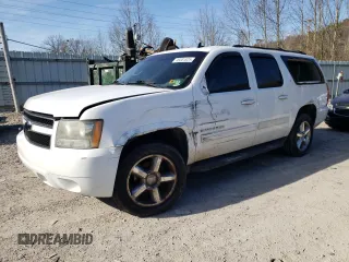 2010 Chevrolet Suburban LT with VIN 1GNUKJE3XAR260589, listed as a Copart auction lot 49301825 with 252,434 mi miles and Salvage Title. Bid and sale history available at carsss.com. Image 1.