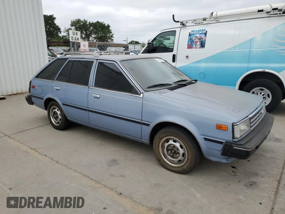 1985 Nissan Sentra z VIN JN1PB15S6FU172045, wystawiony jako Copart lot #54384475 z przebiegiem 134 117 mil mil oraz Szkoda całkowita • Salvage title. Historia ofert i sprzedaży dostępna na DreamBid. Obrazek 4.
