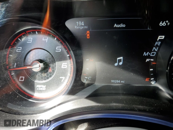 2018 Dodge Charger R/T z VIN 2C3CDXCT2JH337075, wystawiony jako Copart lot #43045115 z przebiegiem 99 284 mil mil oraz Nie do naprawy • Non repairable. Historia ofert i sprzedaży dostępna na DreamBid. Obrazek 9.