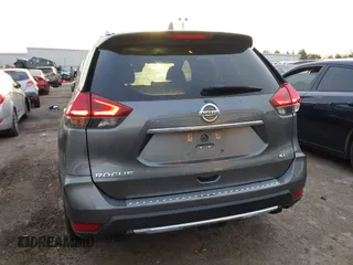 2017 Nissan Rogue SL z VIN 5N1AT2MT8HC867339, wystawiony jako IAAI lot #40955179 z przebiegiem 138 769 mil mil oraz . Historia ofert i sprzedaży dostępna na DreamBid. Obrazek 16.