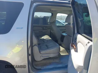 2007 GMC Yukon XL SLT with VIN 1GKFK16337J282185, listed as a IAAI auction lot 41738290 with 295,458 mi miles. Bid and sale history available at carsss.com. Image 8.