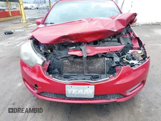 2015 Kia Forte LX with VIN KNAFX4A69F5427203, listed as a IAAI auction lot 41961590 with 176,599 mi miles. Bid and sale history available at carsss.com. Image 6.