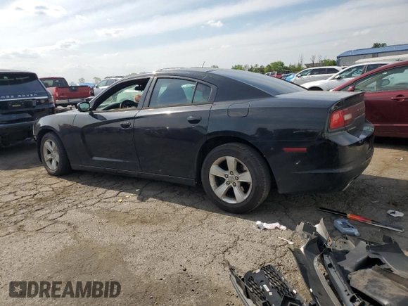 2013 Dodge Charger SE z VIN 2C3CDXBG6DH725726, wystawiony jako Copart lot #56415675 z przebiegiem 185 165 mil mil oraz Szkoda całkowita • Salvage title. Historia ofert i sprzedaży dostępna na DreamBid. Obrazek 2.