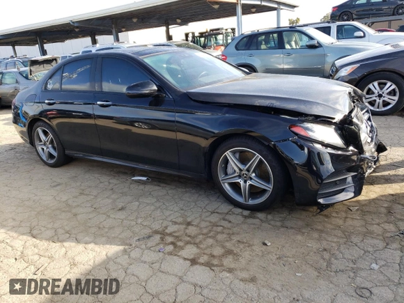2018 Mercedes-Benz E 300 with VIN WDDZF4JB3JA312375, listed as a Copart auction lot 45075973 with 34,202 mi miles and . Bid and sale history available at DreamBid. Image 4.