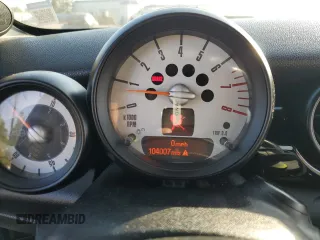 2013 MINI Roadster S z VIN WMWSY3C53DT565290, wystawiony jako Copart lot #72644654 z przebiegiem 104 007 mil mil oraz Szkody całkowita. Historia ofert i sprzedaży dostępna na DreamBid. Obrazek 9.