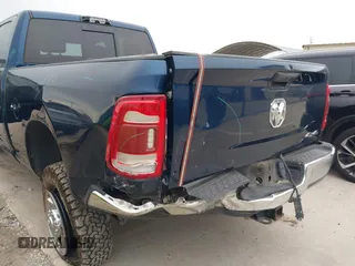 2021 Ram 2500 Tradesman with VIN 3C6UR5CL4MG584602, listed as a IAAI auction lot 40994669 with 68,000 mi miles. Bid and sale history available at carsss.com. Image 6.