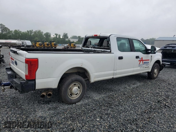 2017 Ford F-350 XL с VIN 1FT7W3AT8HEE58455, выставлен на аукционе Copart как лот 54678205 с пробегом 196 545 миль миль и Списание • Salvage title. История ставок и продаж доступна на DreamBid. Изображение 3.