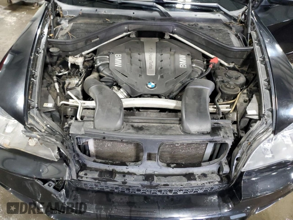 2013 BMW X5 xDrive50i с VIN 5UXZV8C54DL899186, выставлен на аукционе Copart как лот 59593505 с пробегом 141 652 миль миль и Списание • Salvage title. История ставок и продаж доступна на DreamBid. Изображение 12.