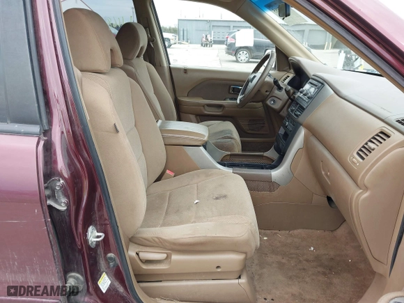 2007 Honda Pilot EX with VIN 5FNYF28407B017459, listed as a IAAI auction lot 41687985 with 177,200 mi miles. Bid and sale history available at carsss.com. Image 5.