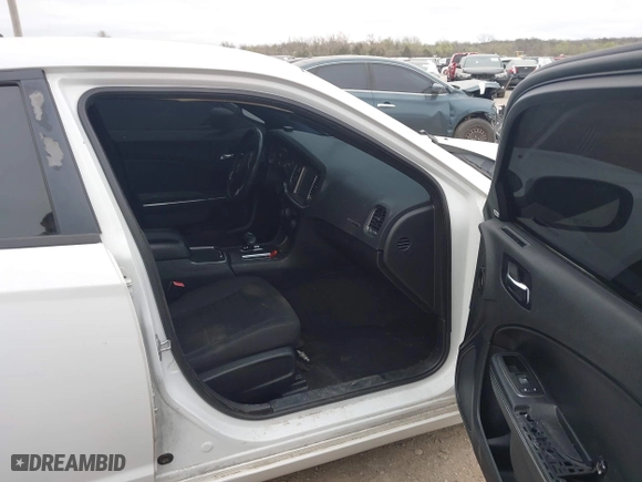 2013 Dodge Charger SXT Plus with VIN 2C3CDXHGXDH537220, listed as a IAAI auction lot 41905479 with 140,075 mi miles. Bid and sale history available at carsss.com. Image 5.