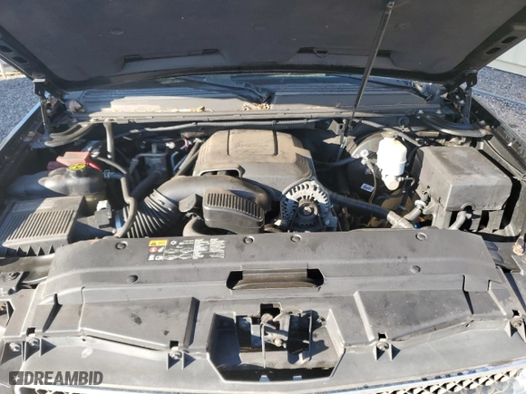 2013 Chevrolet Suburban LT with VIN 1GNSKJE72DR358577, listed as a Copart auction lot 43087235 with 184,522 mi miles and Salvage Title. Bid and sale history available at carsss.com. Image 12.