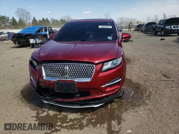 2019 Lincoln MKC Reserve z VIN 5LMTJ3DH6KUL39670, wystawiony jako Copart lot #52692875 z przebiegiem 39 235 mil mil oraz Szkoda całkowita • Salvage title. Historia ofert i sprzedaży dostępna na DreamBid. Obrazek 13.