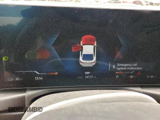 2024 BMW i4 eDrive40 z VIN WBY73AW07RFR74988, wystawiony jako Copart lot #70713824 z przebiegiem 14 117 mil mil oraz Szkody całkowita. Historia ofert i sprzedaży dostępna na DreamBid. Obrazek 9.